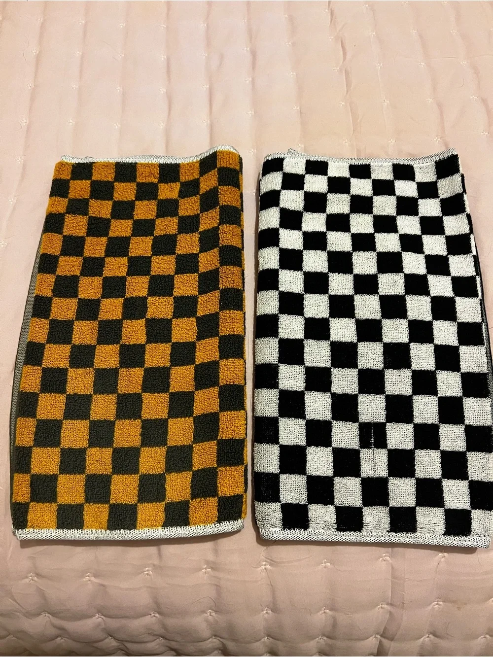 NWOT Checkerboard Hand Towels Two-Pack